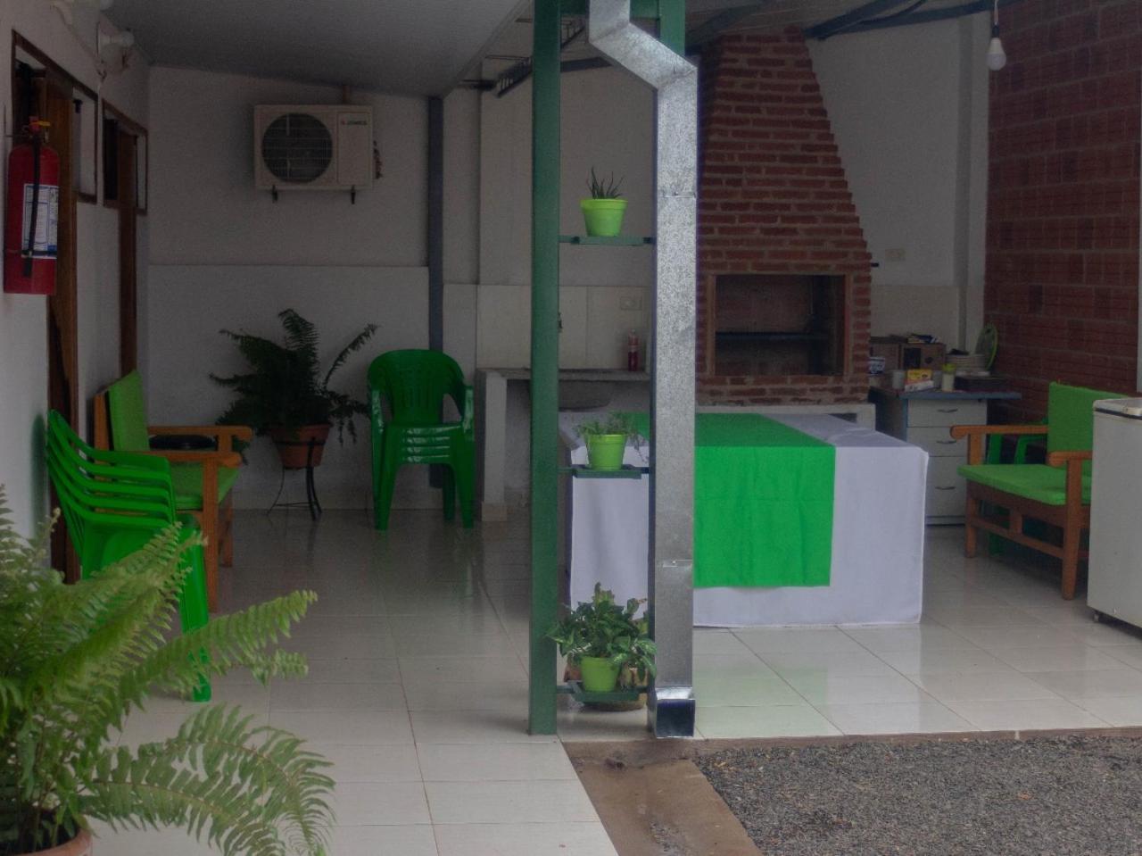 Helecho'S Hostal Hostel เอนการ์นาซิออน ภายนอก รูปภาพ